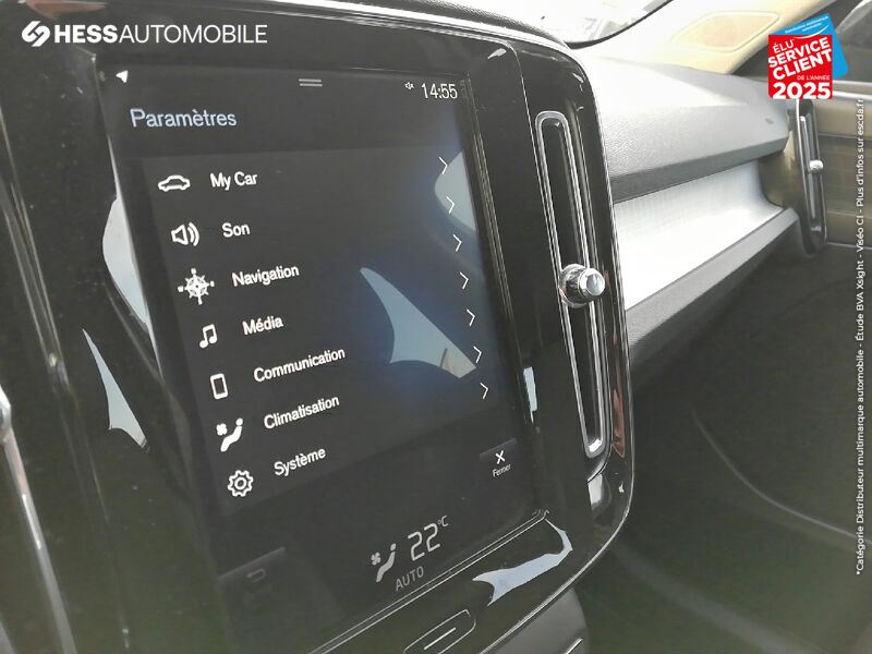 Véhicule d'occasion VOLVO XC40 D3 ADBLUE AWD 150CH MOMENTUM GEARTRONIC 8 GPS chez Volvo Metz