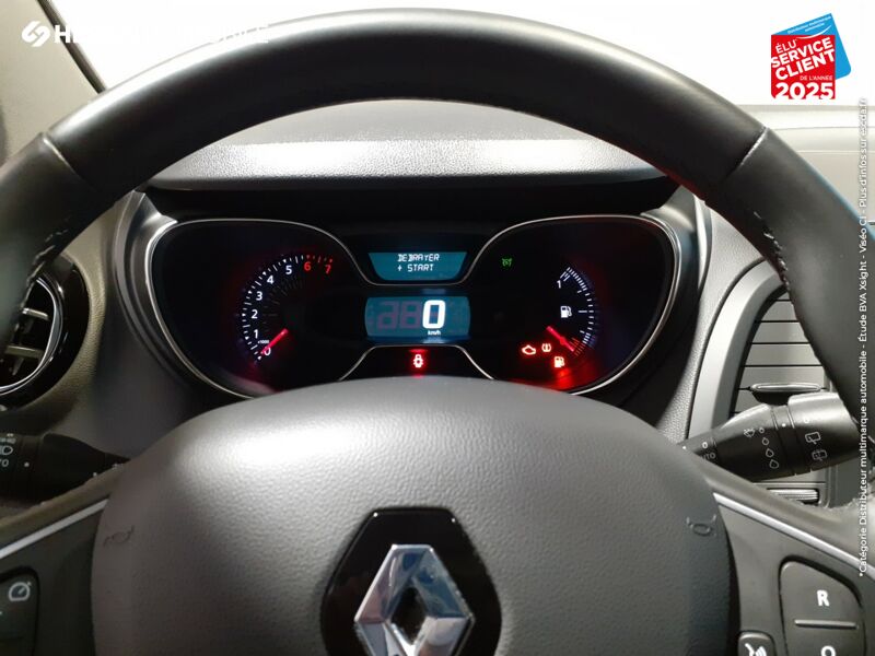 Véhicule d'occasion RENAULT CAPTUR 1.3 TCE 150CH FAP INTENS GPS RADAR AR chez Renault Montbéliard