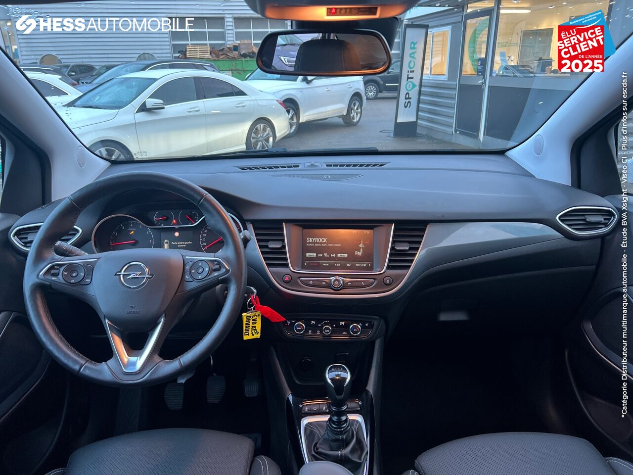 Véhicule d'occasion OPEL CROSSLAND 1.2 TURBO 110CH ELEGANCE CUIR SIEGE CHAUF chez Opel Dijon