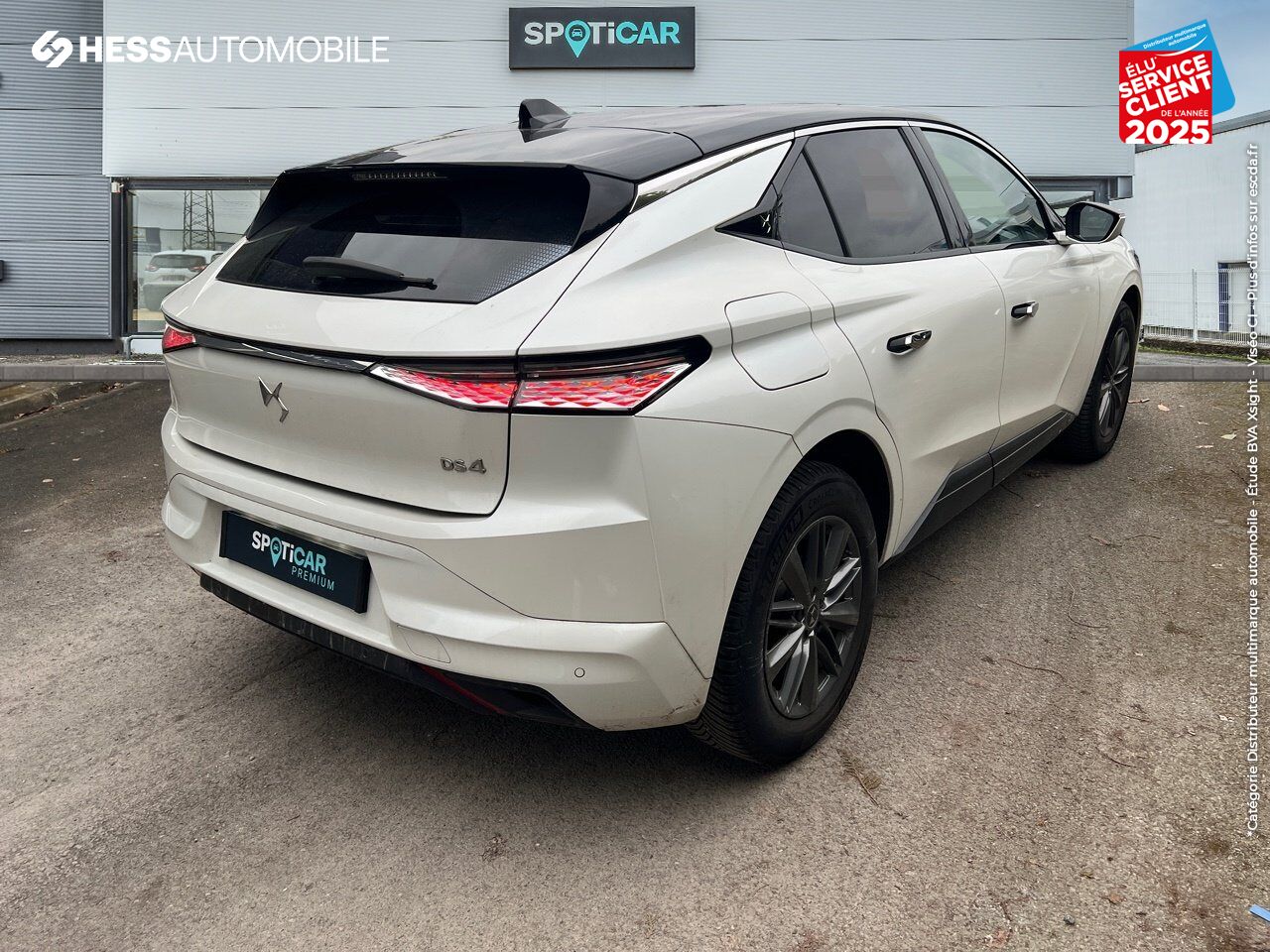 Véhicule d'occasion DS DS 4 BLUEHDI 130CH BASTILLE AUTOMATIQUE CARPLAY chez Renault Saint-Louis