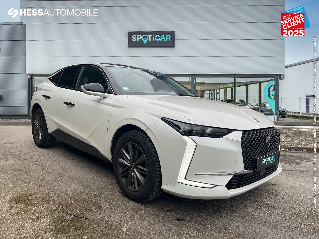 Véhicule d'occasion DS DS 4 BLUEHDI 130CH BASTILLE AUTOMATIQUE CARPLAY chez Renault Saint-Louis