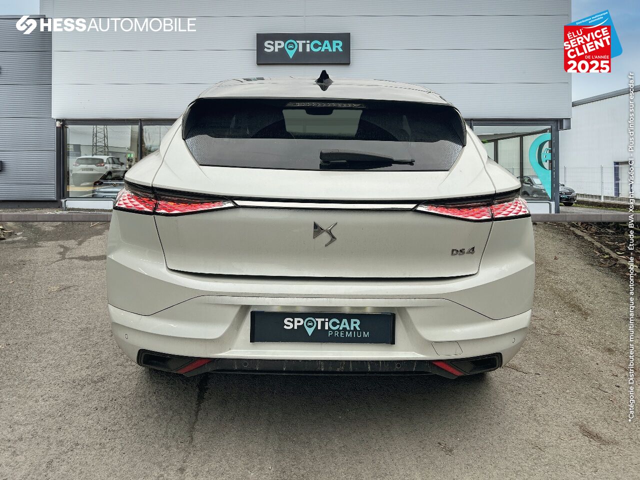 Véhicule d'occasion DS DS 4 BLUEHDI 130CH BASTILLE AUTOMATIQUE CARPLAY chez Renault Saint-Louis