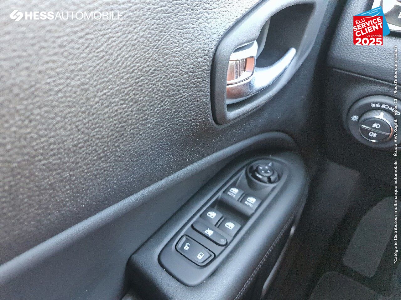 Véhicule d'occasion JEEP COMPASS 1.3 GSE T4 130CH BROOKLYN EDITION 4X2 chez Fiat Colmar