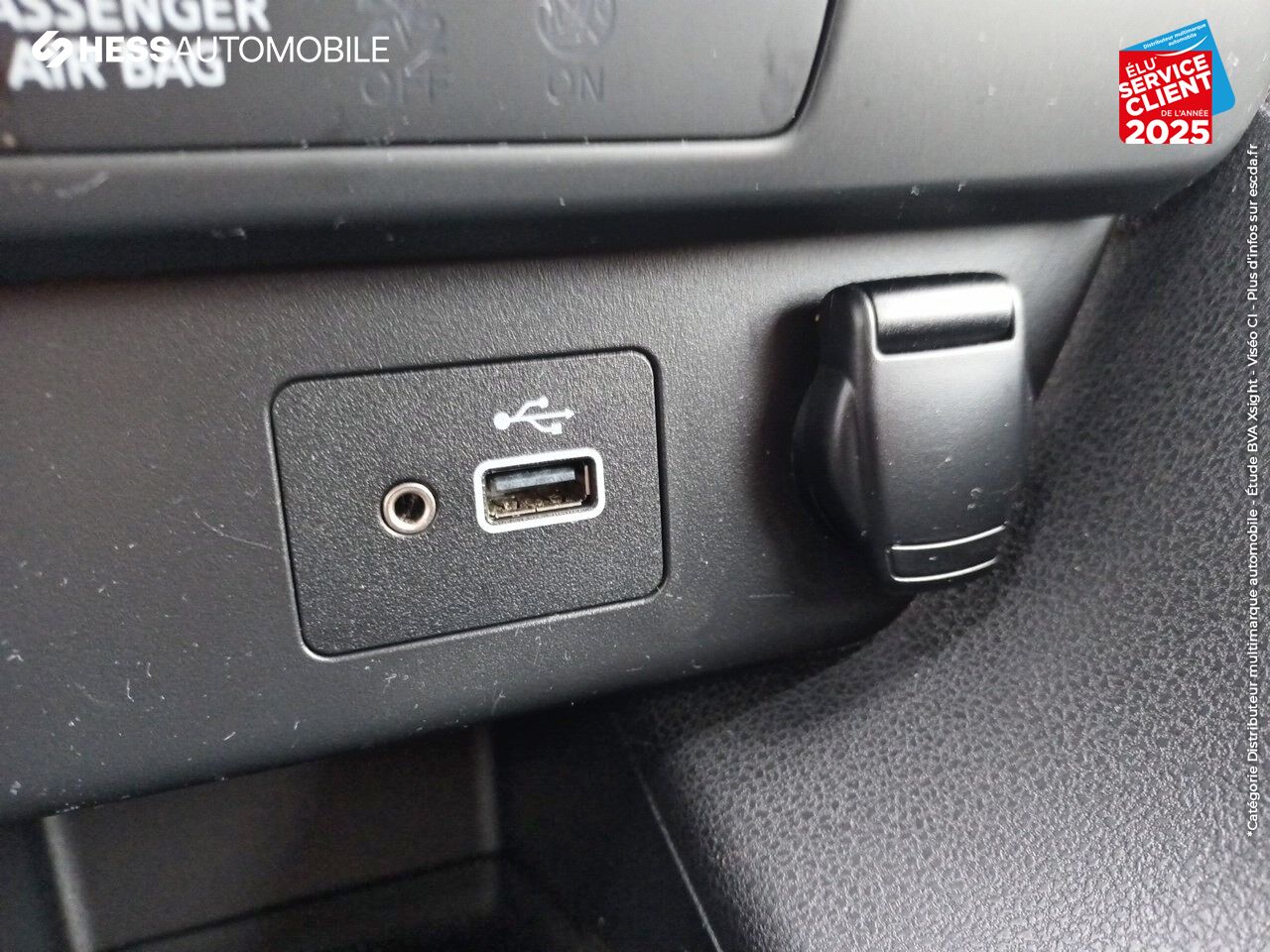 Véhicule d'occasion NISSAN LEAF 150CH 40KWH ACENTA 21.5 CAMERA chez Nissan Belfort