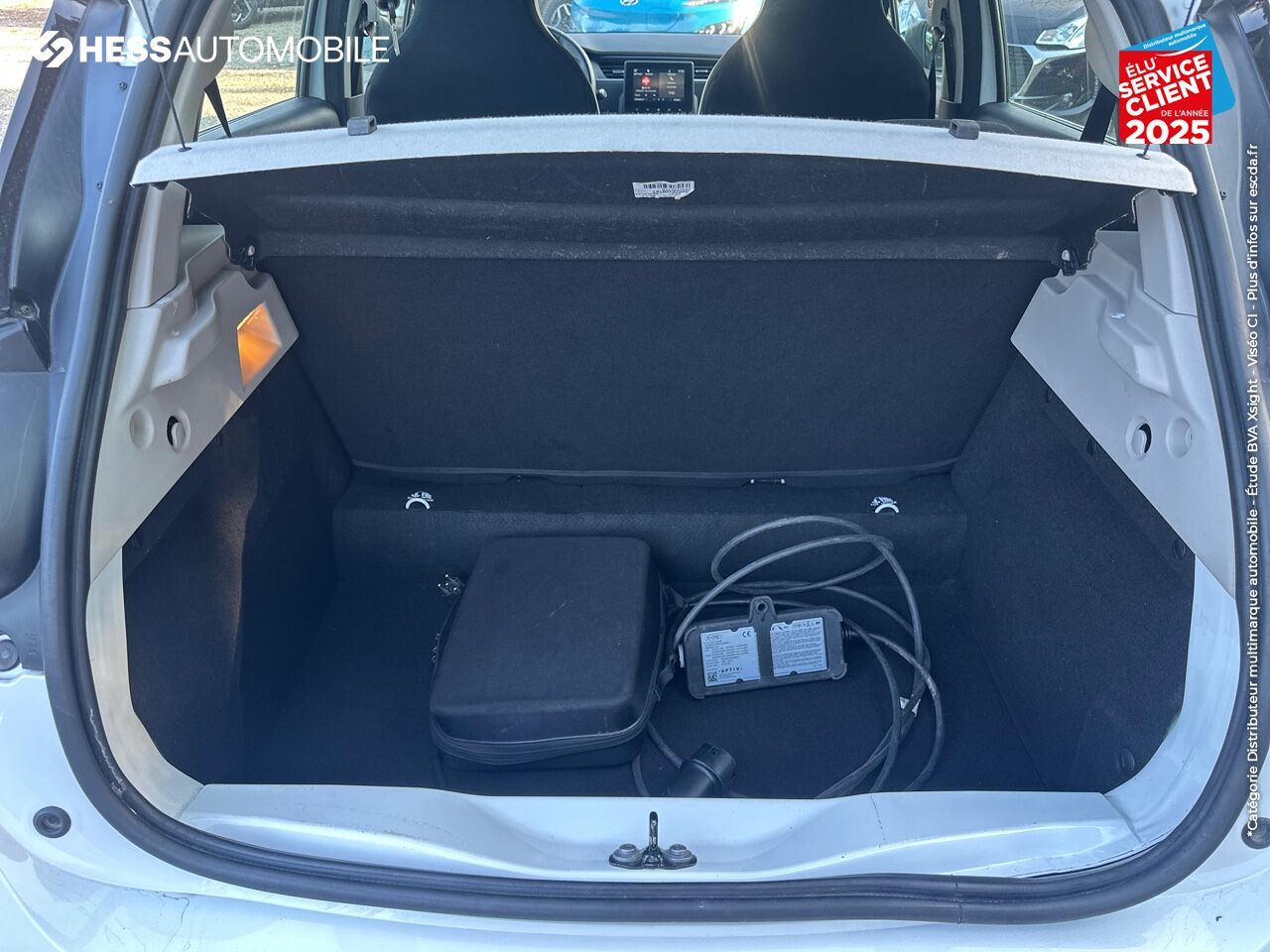 Véhicule d'occasion RENAULT ZOE LIFE CHARGE NORMALE R110 ACHAT INTEGRAL - 20 chez Renault Colmar