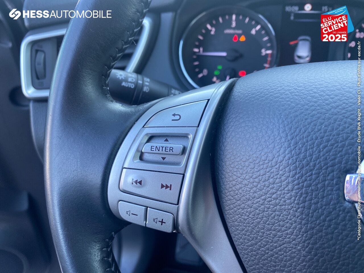 Véhicule d'occasion NISSAN QASHQAI 1.5 DCI 110CH N-CONNECTA GPS CAM360 chez Nissan Nancy