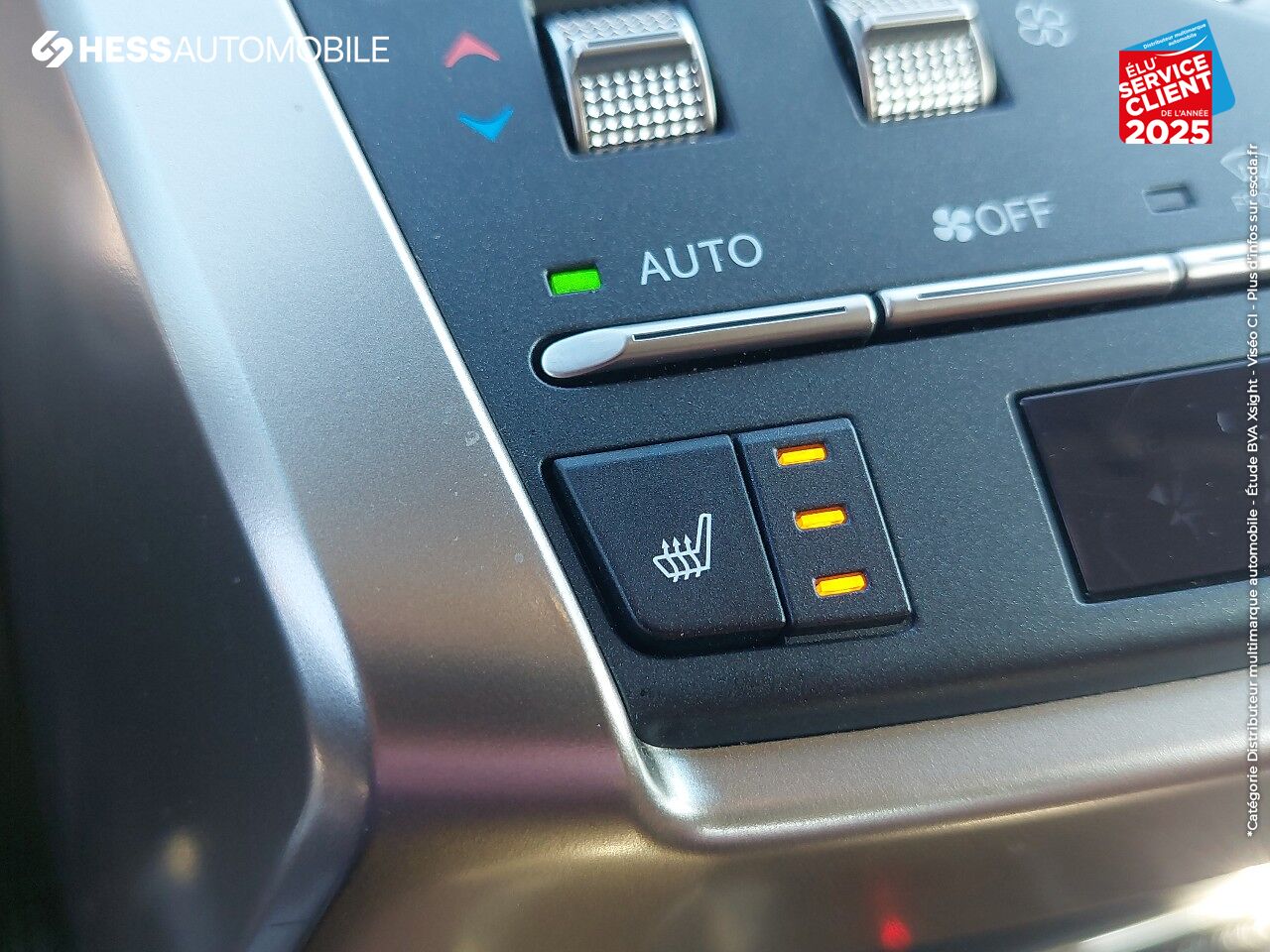 Véhicule d'occasion LEXUS NX 300H 2WD PACK BUSINESS CAMERA GPS LED SIEGES CHAUF chez Lexus Metz