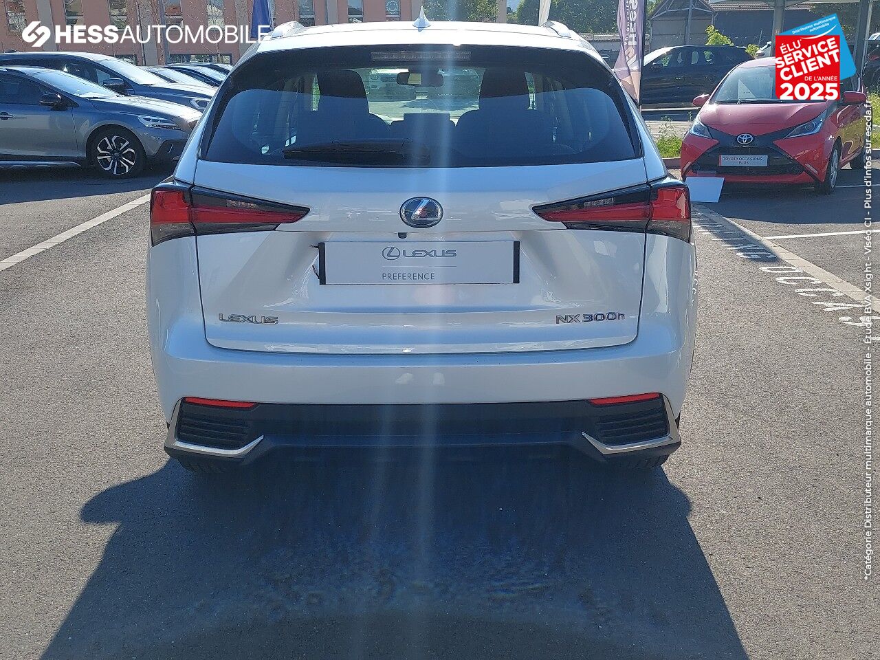 Véhicule d'occasion LEXUS NX 300H 2WD PACK BUSINESS CAMERA GPS LED SIEGES CHAUF chez Lexus Metz