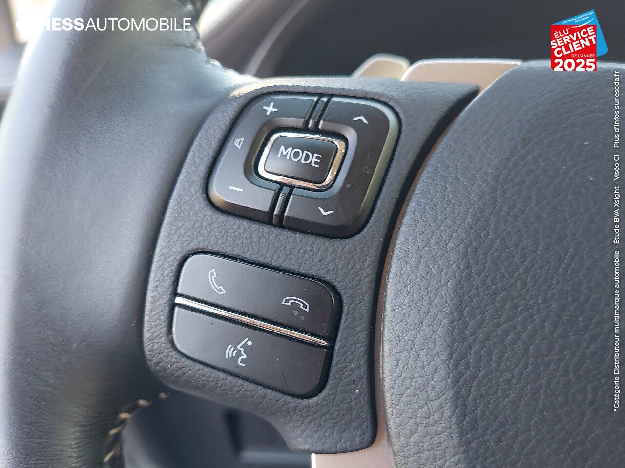 Véhicule d'occasion LEXUS NX 300H 2WD PACK BUSINESS CAMERA GPS LED SIEGES CHAUF chez Lexus Metz