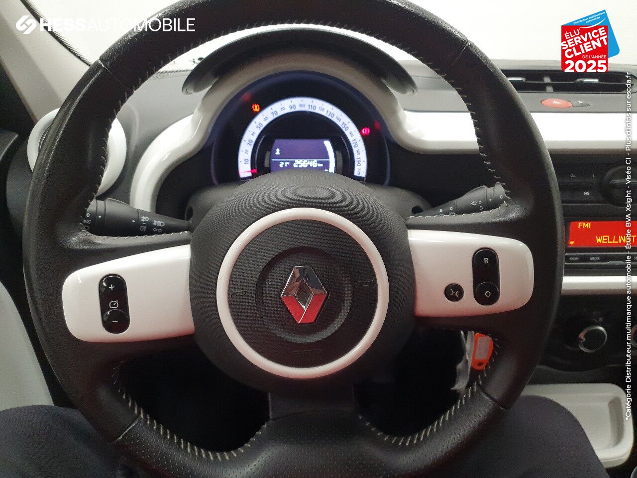 Véhicule d'occasion RENAULT TWINGO 0.9 TCE 90CH ENERGY INTENS EURO6C 1ERE MAIN chez Renault Strasbourg