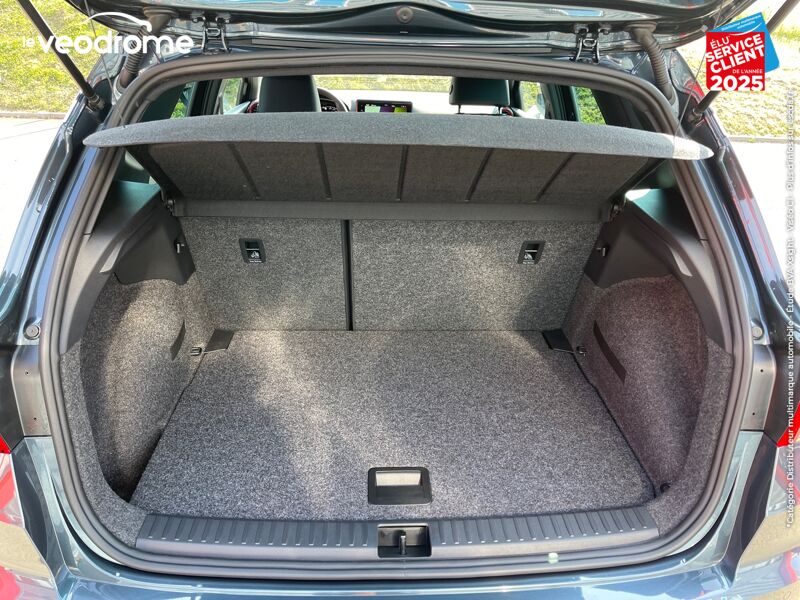 Véhicule d'occasion SEAT ARONA 1.0 TSI 110CH FR DSG7 CAMERA GPS RADAR AV/AR APPLE CARPLAY/ANDROID AUTO chez Le Veodrome