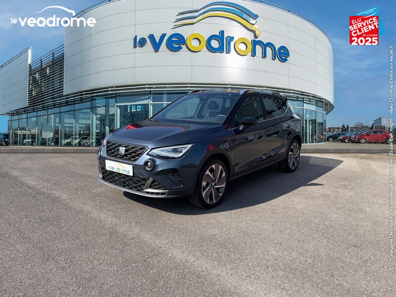 Véhicule d'occasion SEAT ARONA 1.0 TSI 110CH FR DSG7 CAMERA GPS RADAR AV/AR APPLE CARPLAY/ANDROID AUTO chez Le Veodrome
