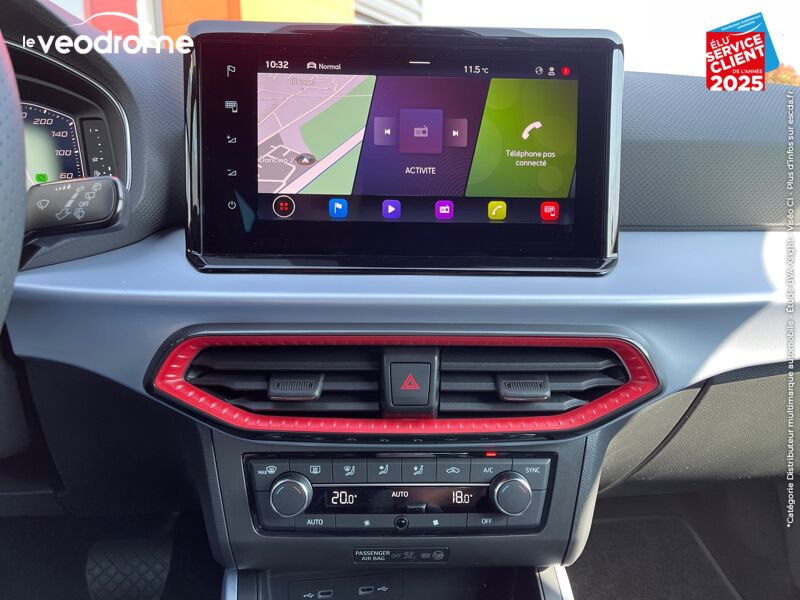Véhicule d'occasion SEAT ARONA 1.0 TSI 110CH FR DSG7 CAMERA GPS RADAR AV/AR APPLE CARPLAY/ANDROID AUTO chez Le Veodrome