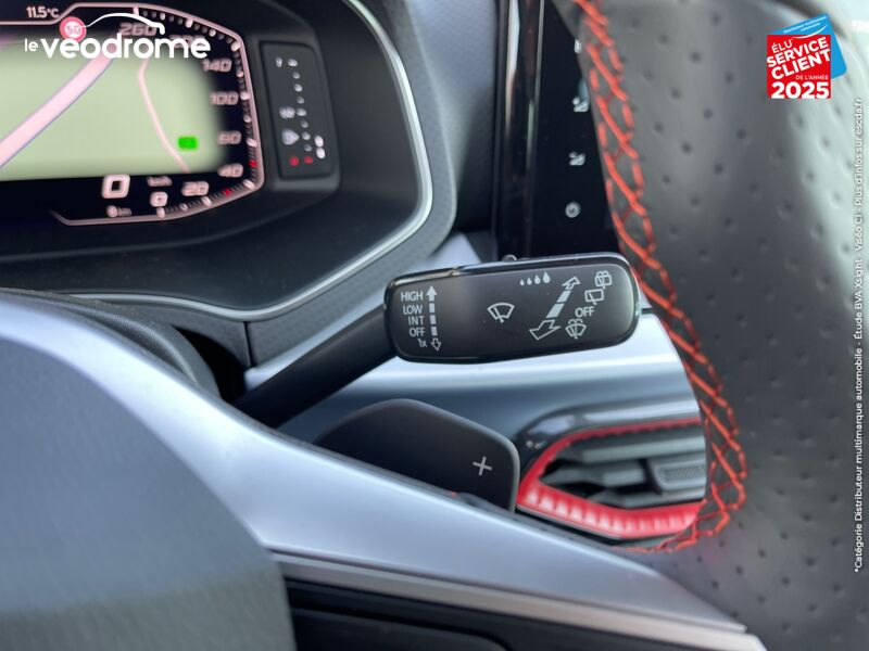 Véhicule d'occasion SEAT ARONA 1.0 TSI 110CH FR DSG7 CAMERA GPS RADAR AV/AR APPLE CARPLAY/ANDROID AUTO chez Le Veodrome
