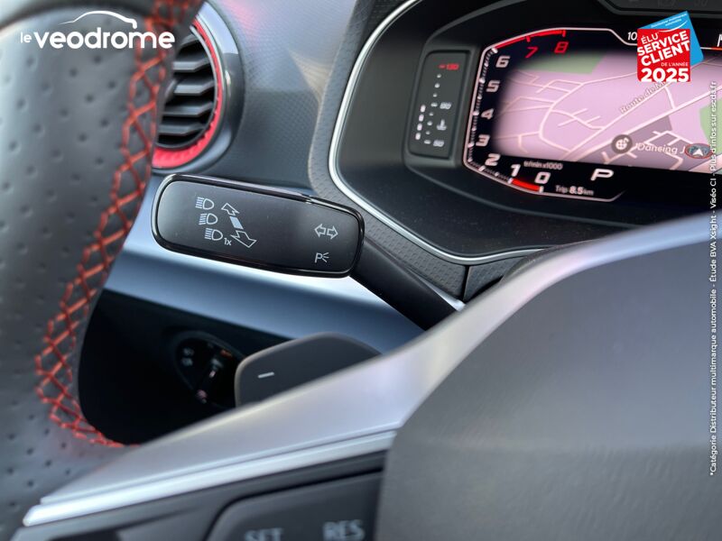 Véhicule d'occasion SEAT ARONA 1.0 TSI 110CH FR DSG7 CAMERA GPS RADAR AV/AR APPLE CARPLAY/ANDROID AUTO chez Le Veodrome