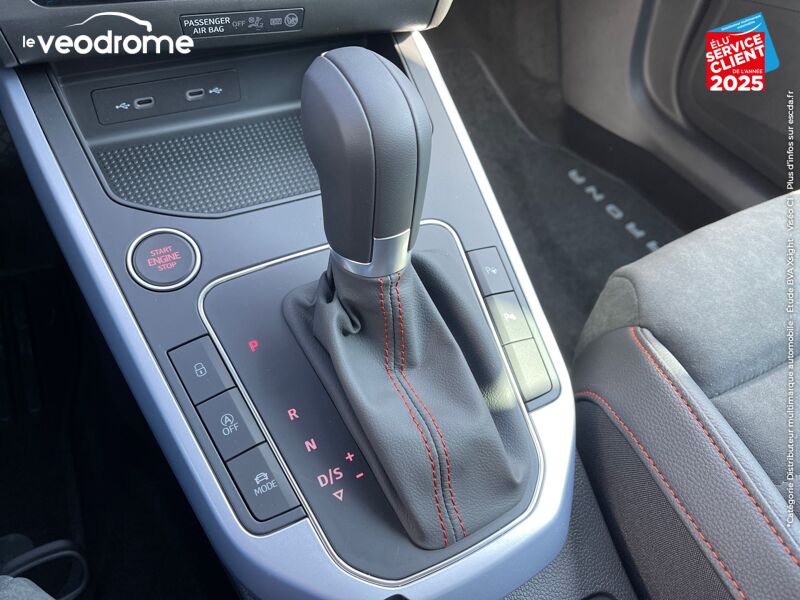 Véhicule d'occasion SEAT ARONA 1.0 TSI 110CH FR DSG7 CAMERA GPS RADAR AV/AR APPLE CARPLAY/ANDROID AUTO chez Le Veodrome