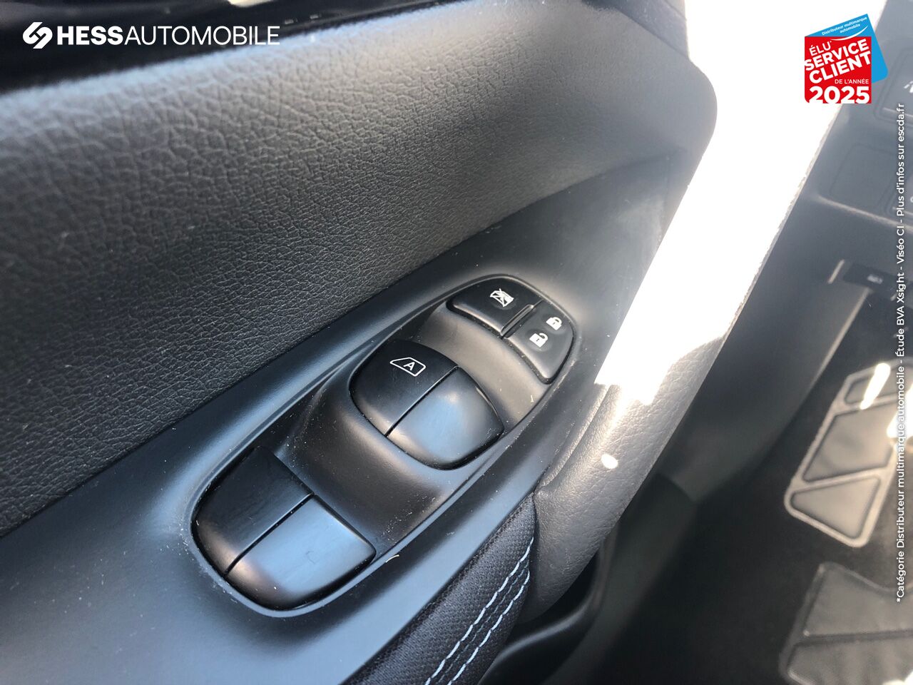 Véhicule d'occasion NISSAN QASHQAI 1.5 DCI 110CH N-CONNECTA GPS CAM360 chez Nissan Dijon
