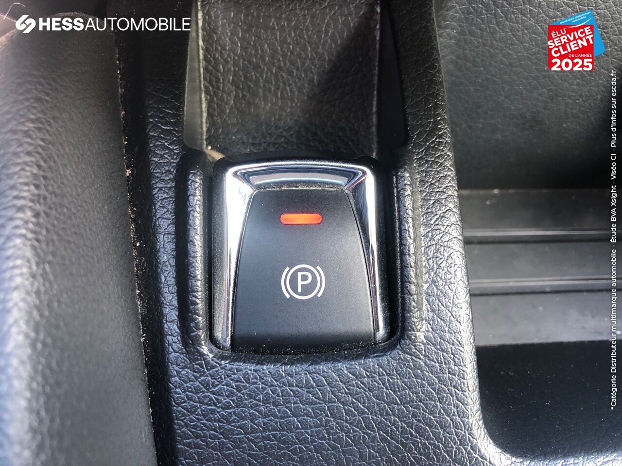 Véhicule d'occasion NISSAN QASHQAI 1.5 DCI 110CH N-CONNECTA GPS CAM360 chez Nissan Dijon