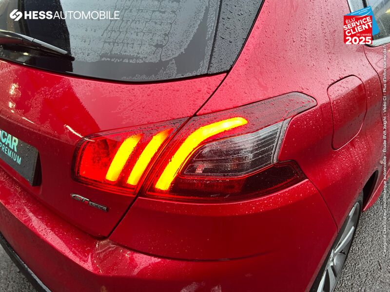 Véhicule d'occasion PEUGEOT 308 1.5 BLUEHDI 130CH S/S GT LINE TPANO GPS RADAR AV/AR CARPLAY chez Peugeot Hirson