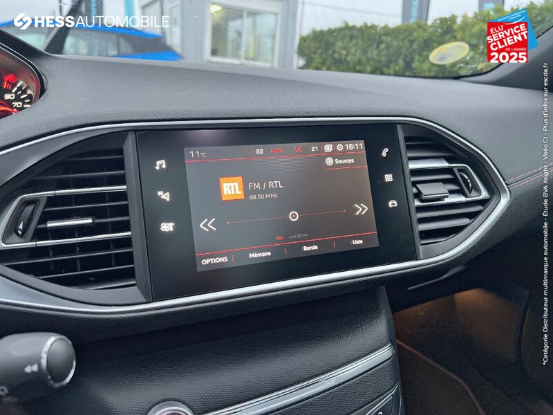 Véhicule d'occasion PEUGEOT 308 1.5 BLUEHDI 130CH S/S GT LINE TPANO GPS RADAR AV/AR CARPLAY chez Peugeot Hirson
