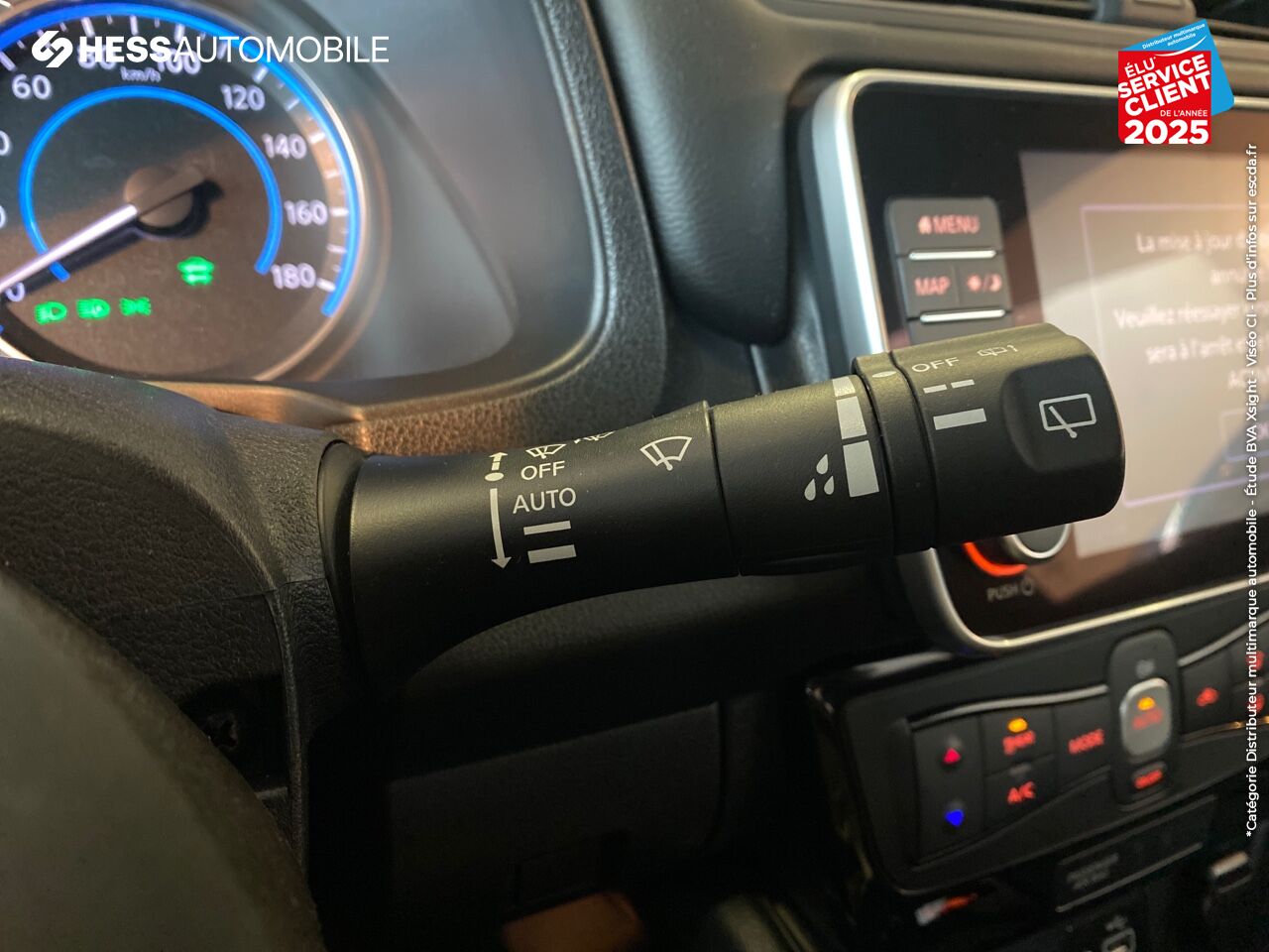 Véhicule d'occasion NISSAN LEAF 150CH 40KWH ACENTA GPS CAMERA chez Nissan Besançon