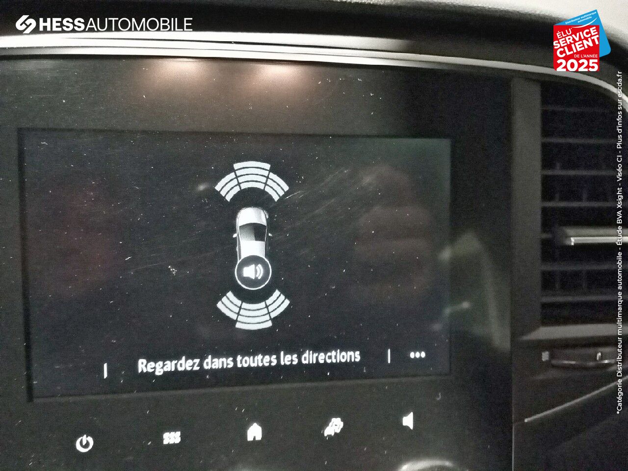 Véhicule d'occasion RENAULT MEGANE 1.5 BLUE DCI 115CH BUSINESS GPS RADAR AV/AR chez Renault Montbéliard