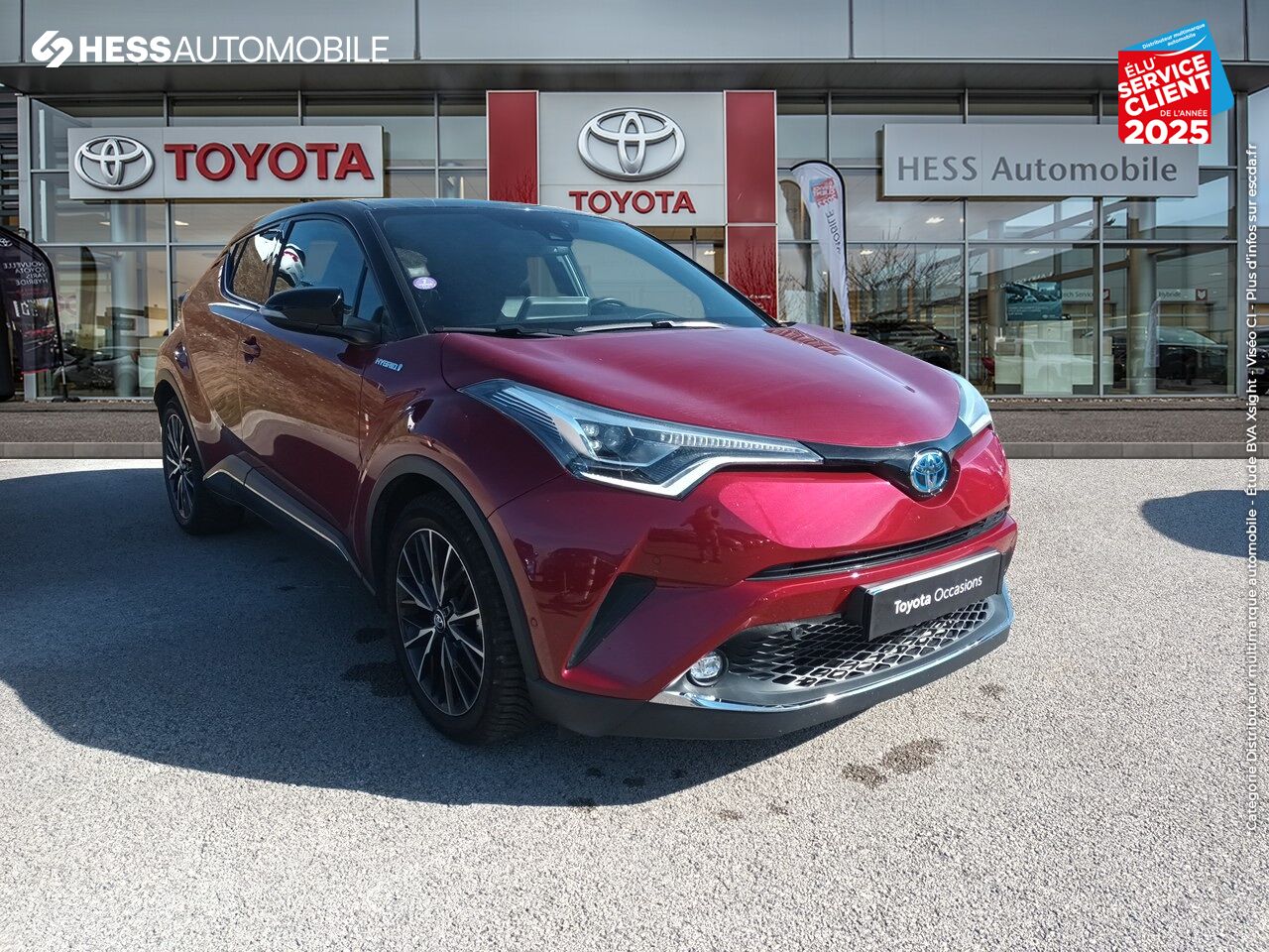 Véhicule d'occasion TOYOTA C-HR 122H COLLECTION 2WD E-CVT RC18 chez Toyota Besançon
