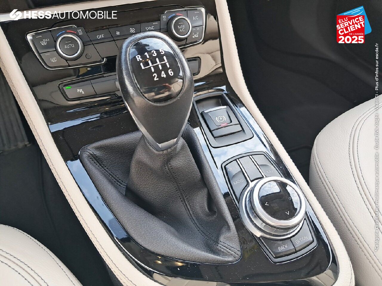Véhicule d'occasion BMW SERIE 2 ACTIVETOURER 218D XDRIVE 150CH LUXURY SIEGES CUIR CAMERA chez BMW Besançon