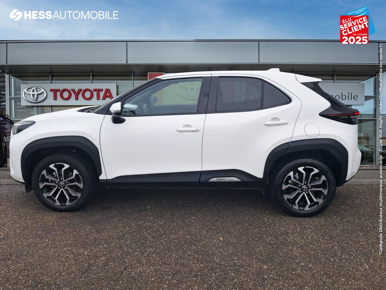 Véhicule d'occasion TOYOTA YARIS CROSS 116H DESIGN MY22 CAMERA chez Nissan Belfort