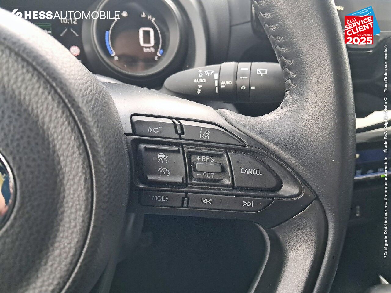 Véhicule d'occasion TOYOTA YARIS CROSS 116H DESIGN MY22 CAMERA chez Nissan Belfort
