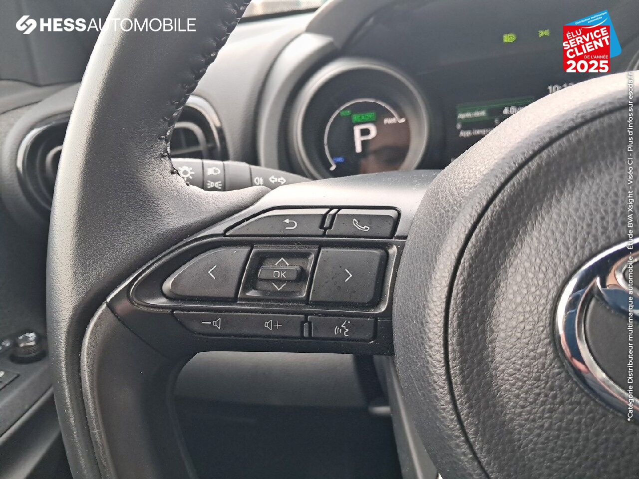 Véhicule d'occasion TOYOTA YARIS CROSS 116H DESIGN MY22 CAMERA chez Nissan Belfort