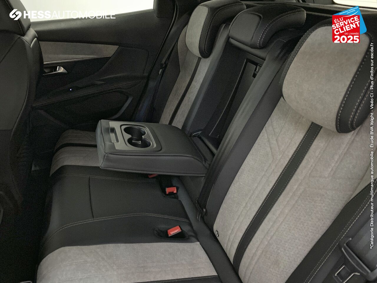Véhicule d'occasion PEUGEOT 3008 HYBRID 225CH GT E-EAT8 LED GPS CAMERA RADAR AV/AR chez Peugeot Charleville