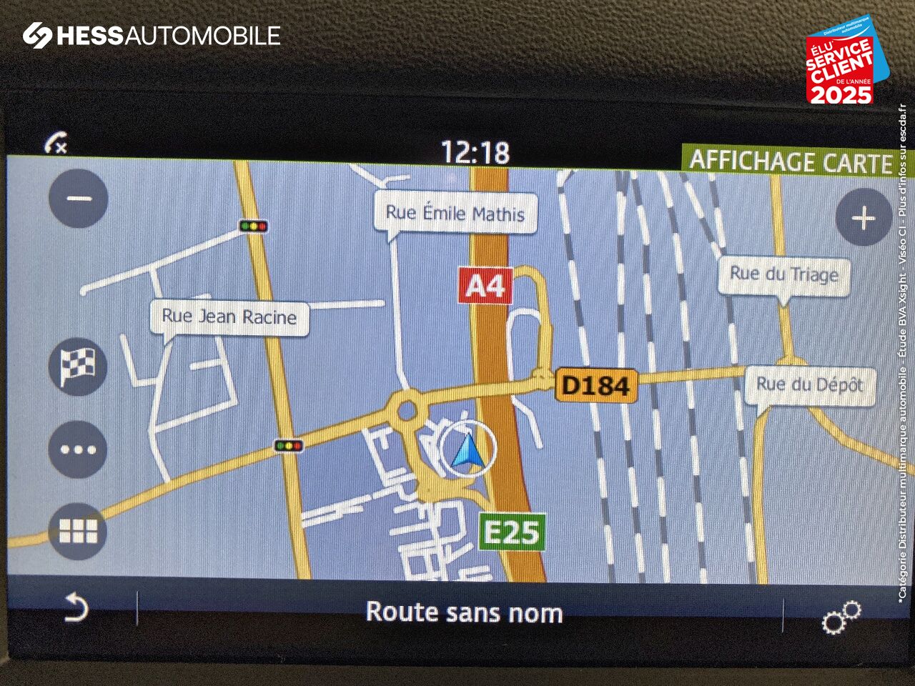Véhicule d'occasion LAND-ROVER DISCOVERY SPORT 2.0 TD4 180CH AWD HSE LUXURY BVA MARK II TPANO GPS SIEGES CHAUF ATTELAGE chez Land Rover Strasbourg