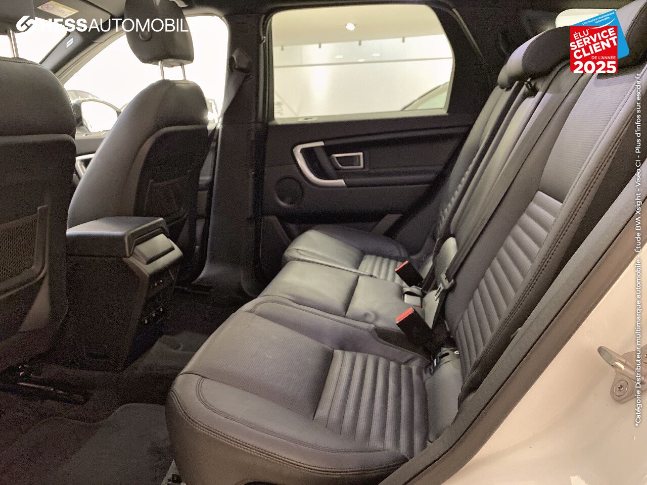 Véhicule d'occasion LAND-ROVER DISCOVERY SPORT 2.0 TD4 180CH AWD HSE LUXURY BVA MARK II TPANO GPS SIEGES CHAUF ATTELAGE chez Land Rover Strasbourg