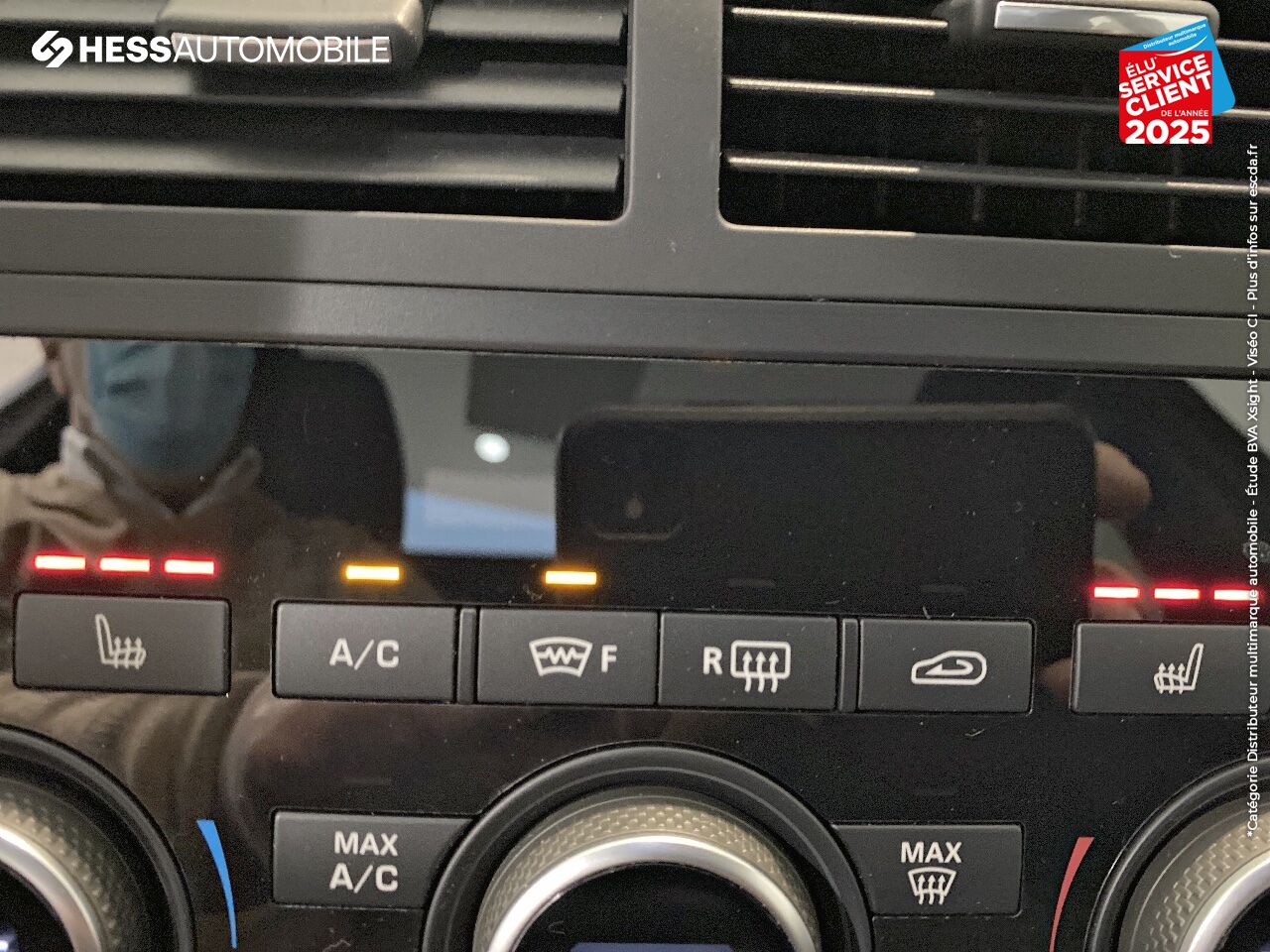 Véhicule d'occasion LAND-ROVER DISCOVERY SPORT 2.0 TD4 180CH AWD HSE LUXURY BVA MARK II TPANO GPS SIEGES CHAUF ATTELAGE chez Land Rover Strasbourg