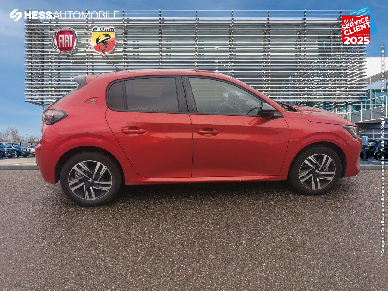 Véhicule d'occasion PEUGEOT 208 1.2 PURETECH 100CH SS ROADTRIP 118G chez Peugeot Sedan