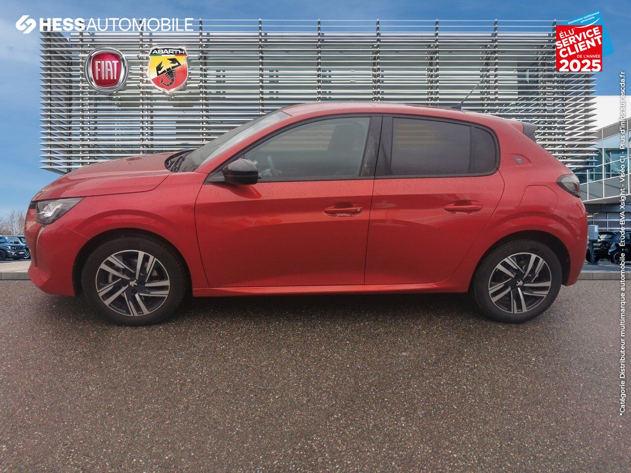 Véhicule d'occasion PEUGEOT 208 1.2 PURETECH 100CH SS ROADTRIP 118G chez Peugeot Sedan