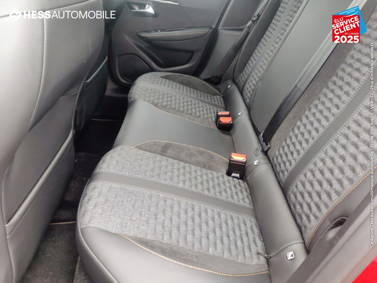 Véhicule d'occasion PEUGEOT 208 1.2 PURETECH 100CH SS ROADTRIP 118G chez Peugeot Sedan