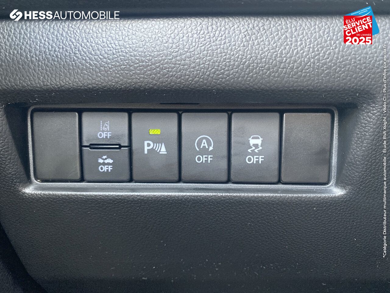 Véhicule d'occasion SUZUKI SWIFT 1.2 DUALJET HYBRID 83CH PRIVILEGE chez Suzuki Nancy