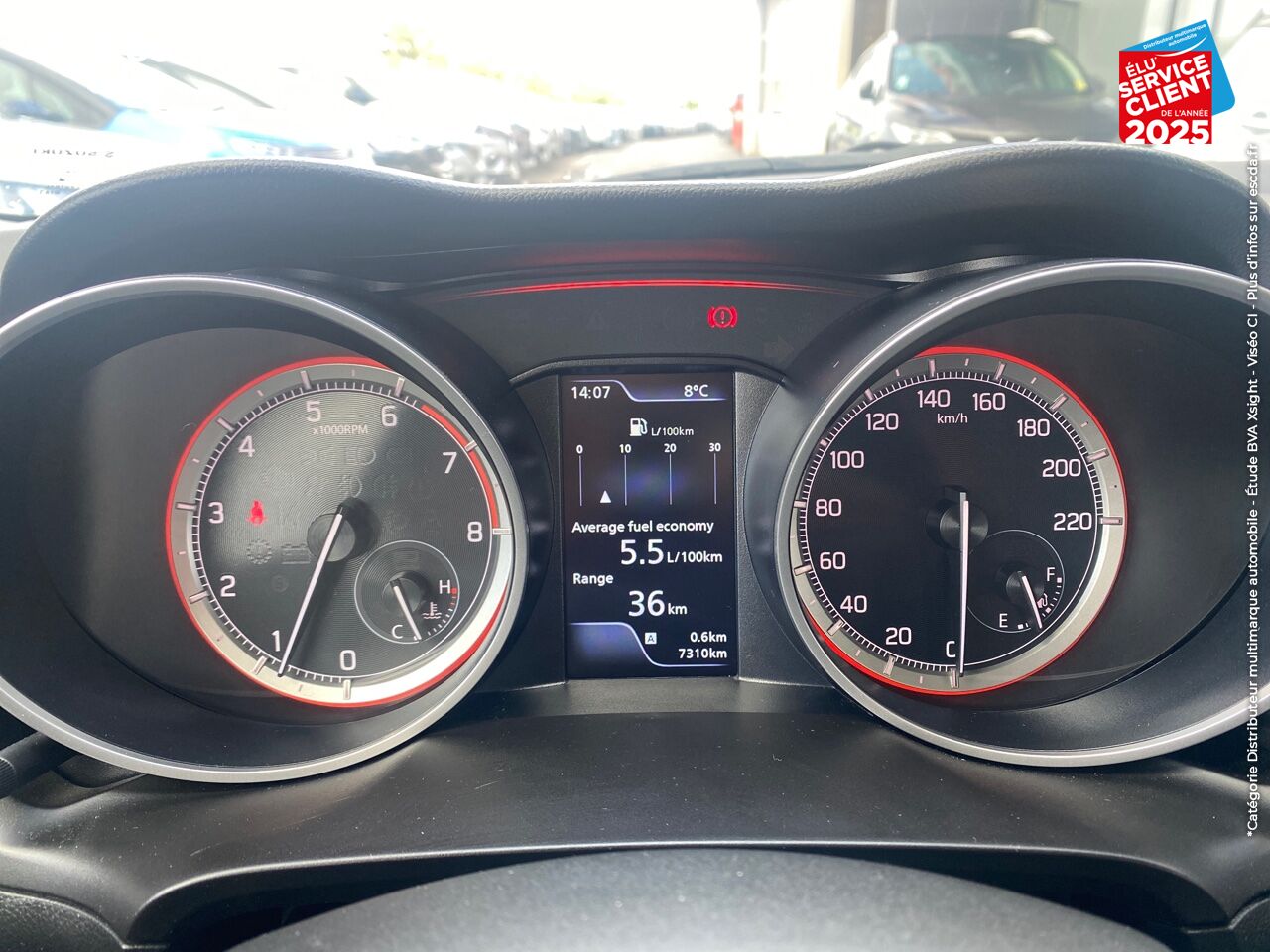Véhicule d'occasion SUZUKI SWIFT 1.2 DUALJET HYBRID 83CH PRIVILEGE chez Suzuki Nancy