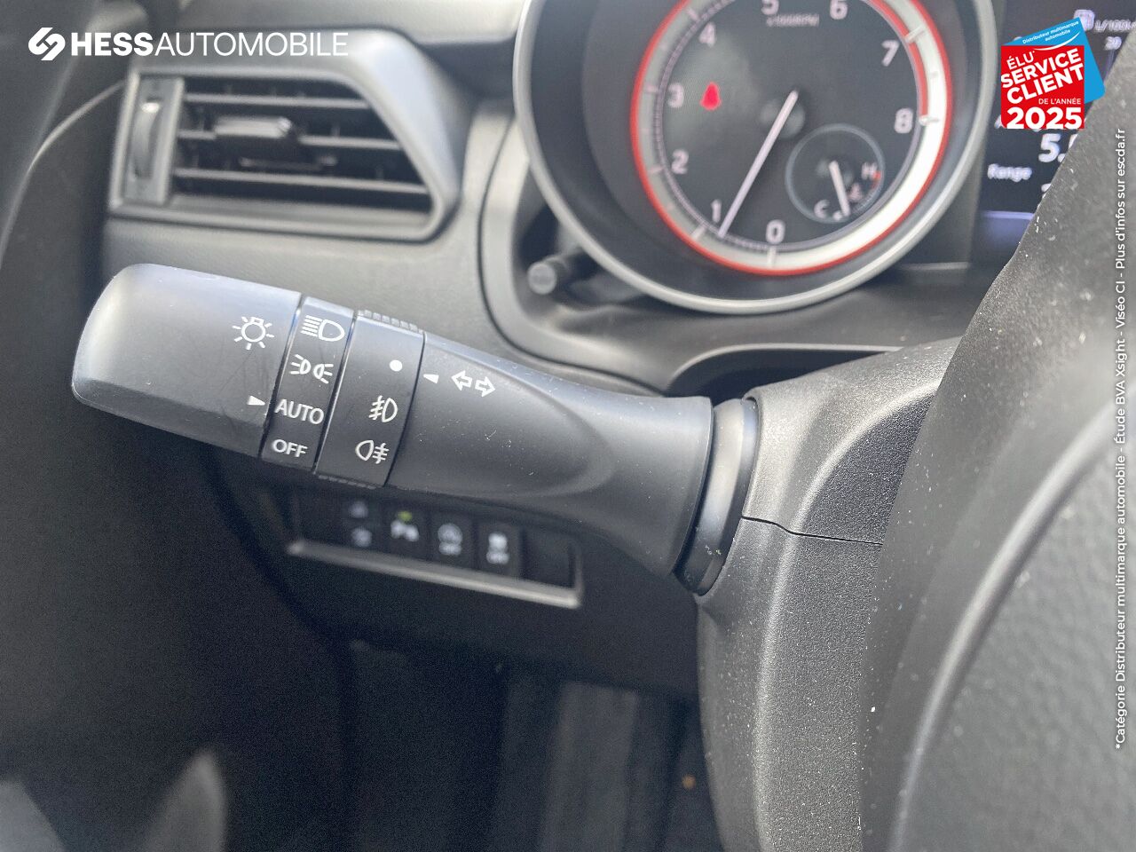 Véhicule d'occasion SUZUKI SWIFT 1.2 DUALJET HYBRID 83CH PRIVILEGE chez Suzuki Nancy