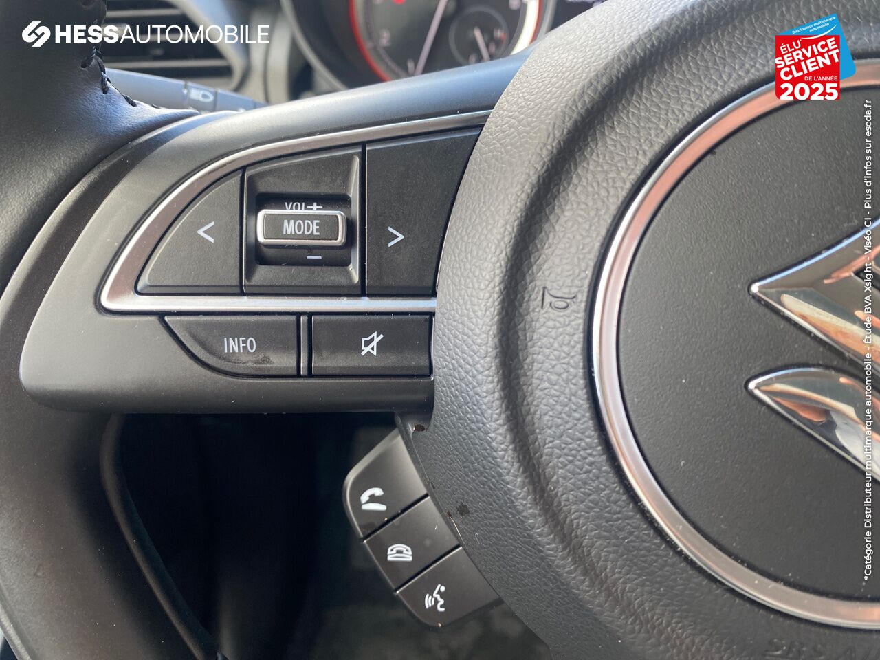 Véhicule d'occasion SUZUKI SWIFT 1.2 DUALJET HYBRID 83CH PRIVILEGE chez Suzuki Nancy