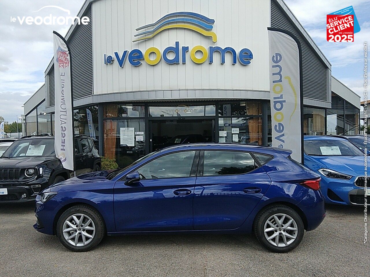 Véhicule d'occasion SEAT LEON 1.0 TSI 110CH STYLE -21 COCKPIT DIGITAL APPLE CARPLAY/ANDROID AUTO CLIM AUTO chez Le Veodrome