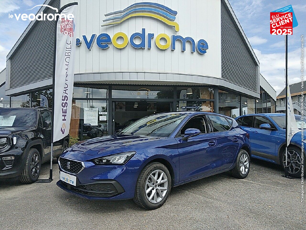 Véhicule d'occasion SEAT LEON 1.0 TSI 110CH STYLE -21 COCKPIT DIGITAL APPLE CARPLAY/ANDROID AUTO CLIM AUTO chez Le Veodrome