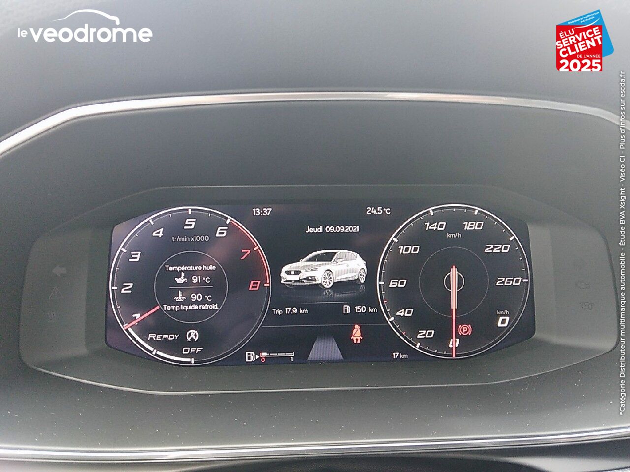 Véhicule d'occasion SEAT LEON 1.0 TSI 110CH STYLE -21 COCKPIT DIGITAL APPLE CARPLAY/ANDROID AUTO CLIM AUTO chez Le Veodrome