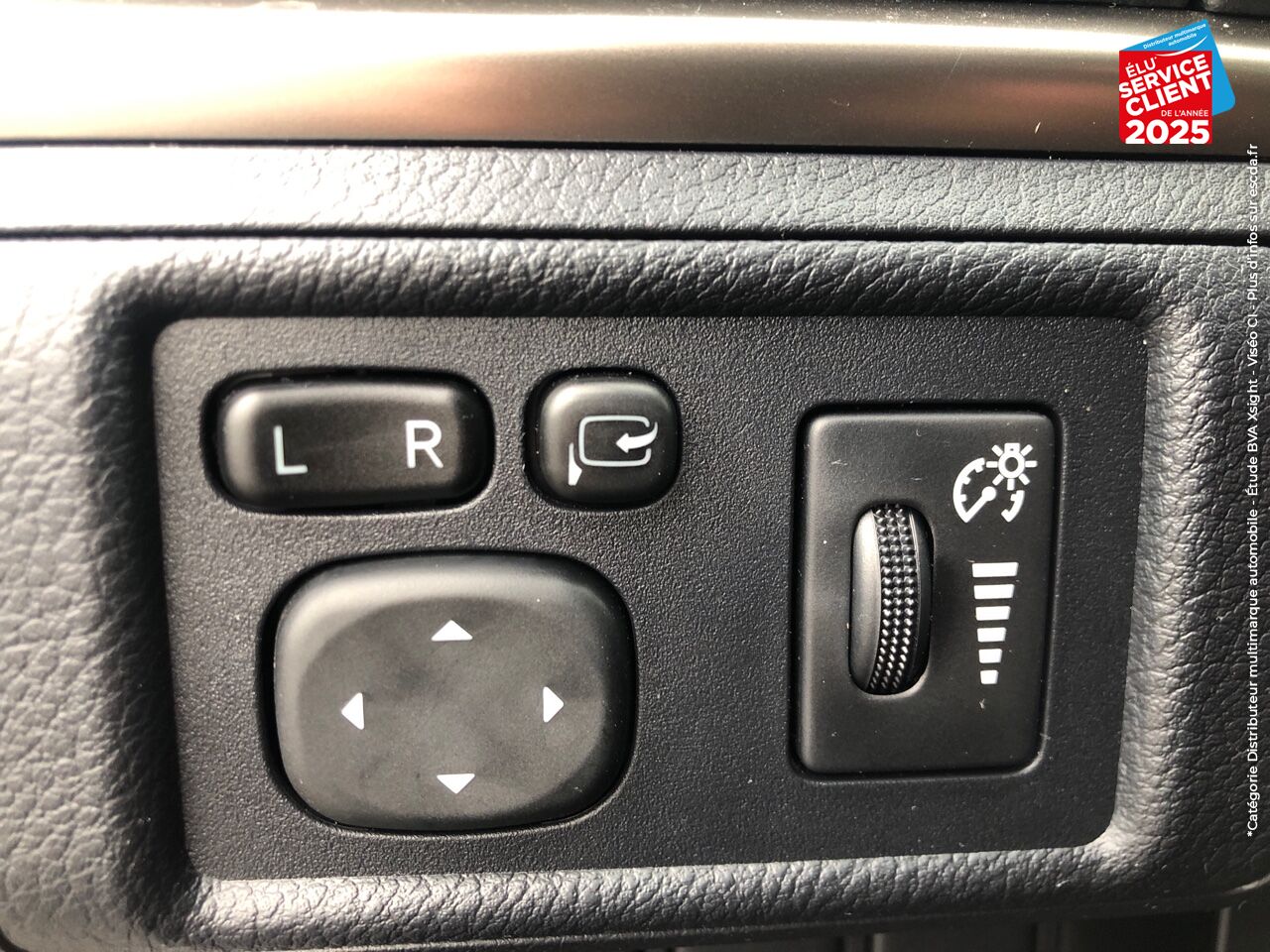 Véhicule d'occasion LEXUS CT 200H PACK BUSINESS MY19 EURO6D-T GPS CAMERA LED chez Lexus Metz