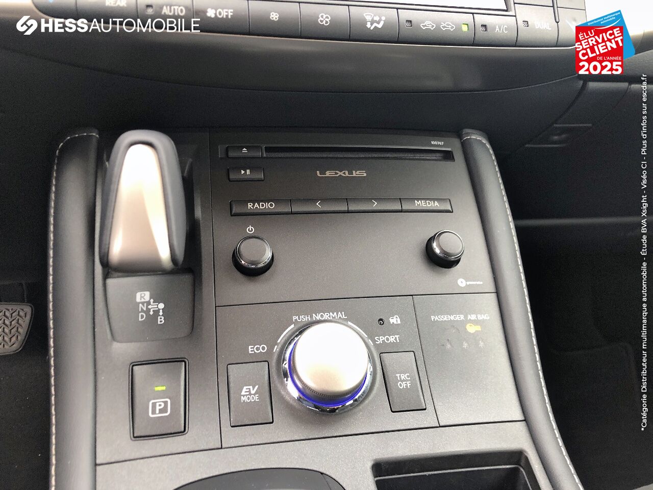 Véhicule d'occasion LEXUS CT 200H PACK BUSINESS MY19 EURO6D-T GPS CAMERA LED chez Lexus Metz
