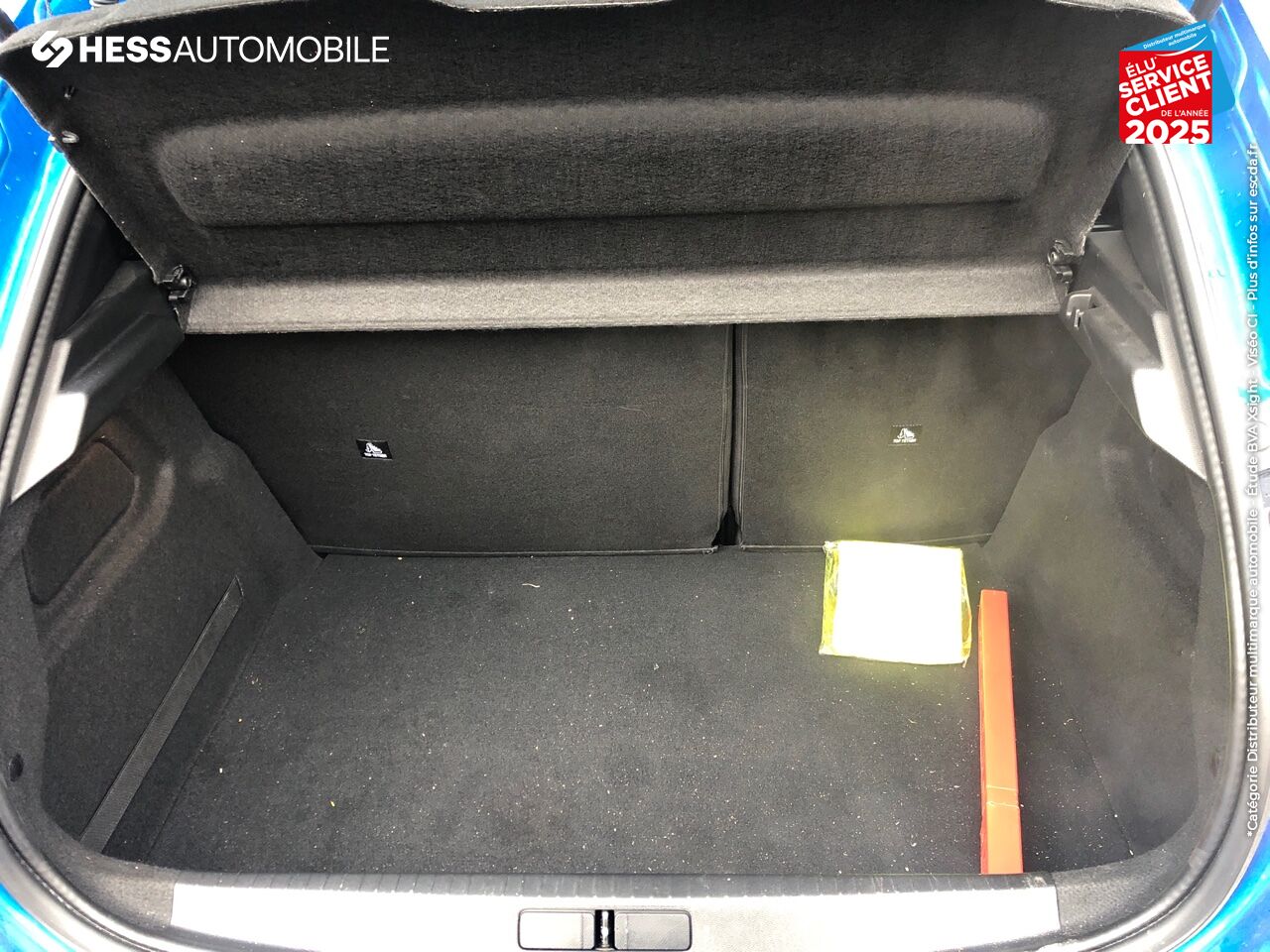 Véhicule d'occasion PEUGEOT 208 1.2 PURETECH 130CH S/S GT LINE EAT8 SIEGES CHAUF GPS CAMERA chez Renault Colmar