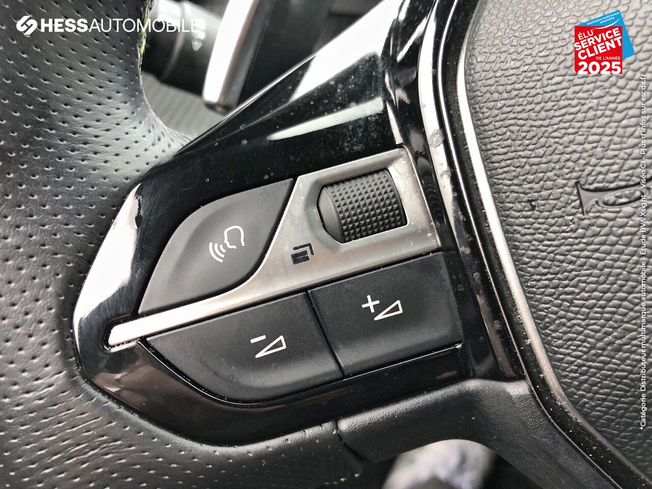 Véhicule d'occasion PEUGEOT 208 1.2 PURETECH 130CH S/S GT LINE EAT8 SIEGES CHAUF GPS CAMERA chez Renault Colmar