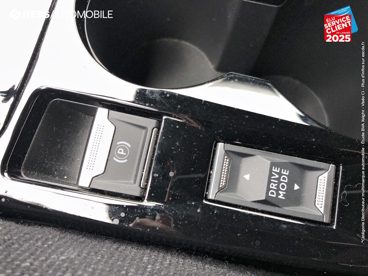 Véhicule d'occasion PEUGEOT 208 1.2 PURETECH 130CH S/S GT LINE EAT8 SIEGES CHAUF GPS CAMERA chez Renault Colmar